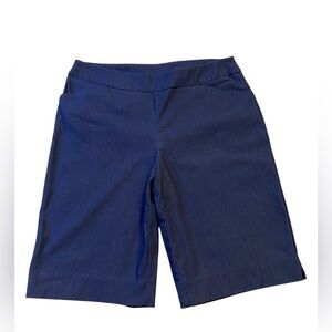 Time and Tru Women’s Navy Blue Bermuda Shorts Size M (8–10)